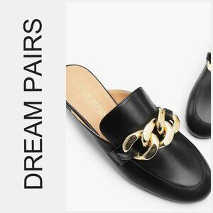 NWOT DREAM PAIRS Chic mules/slip on flat backlesloafers with gold chain detail